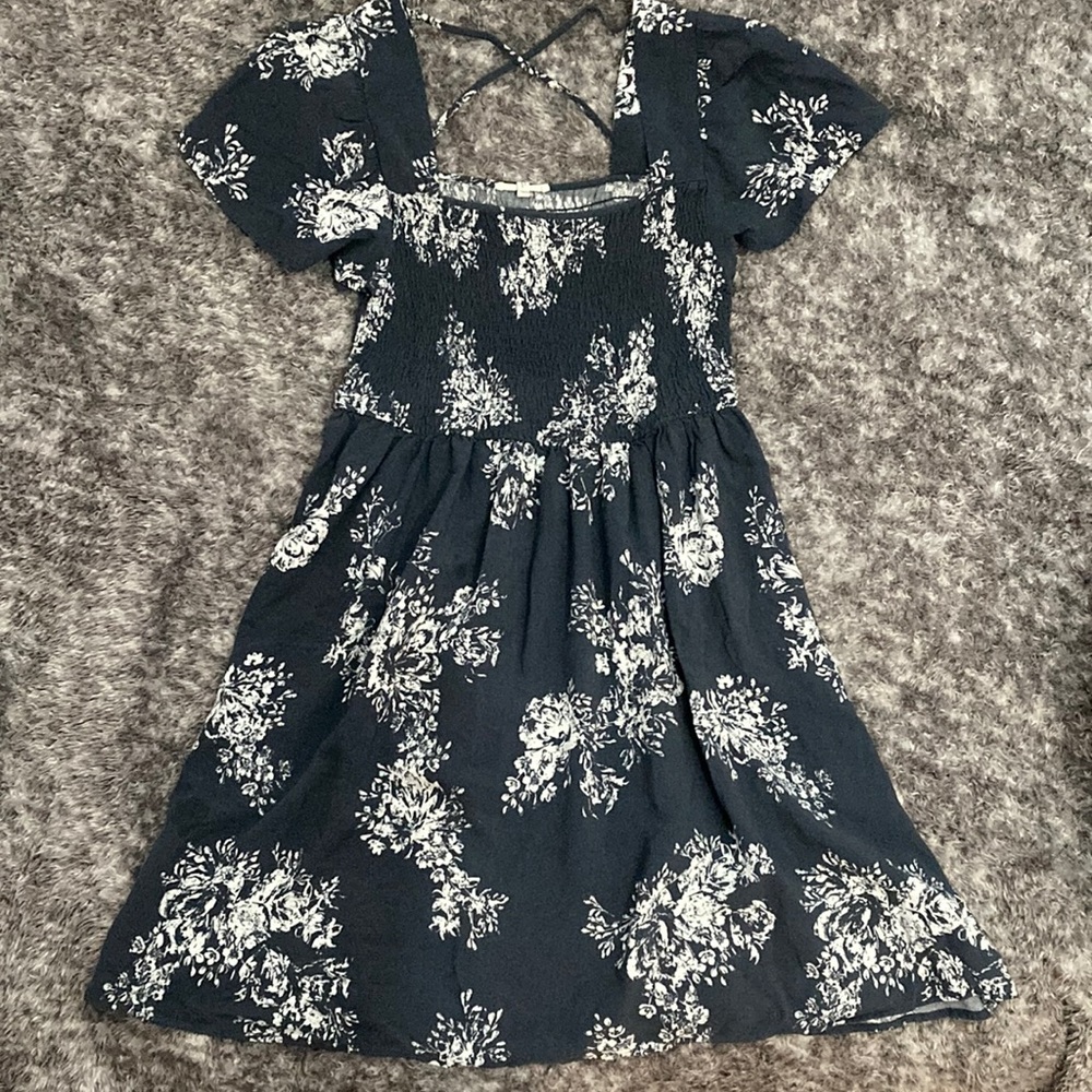 Maurice’s floral dress, colors gray and white, woman’s size small(fits XS)